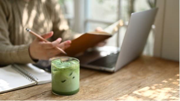 Matcha podporí schopnosť sústrediť sa. 