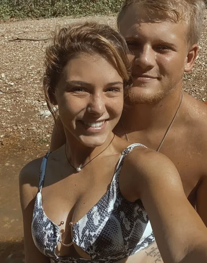 Sexuchtivá učiteľka zvádzala žiaka: