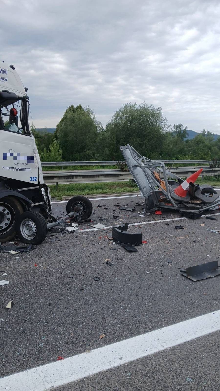 dopravná nehoda na diaľnici pri Košeci