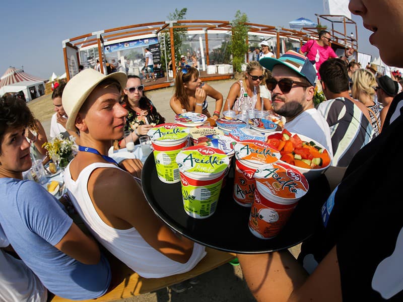 Podávať sa bude mlieko, syry, jogurty, acidká a aj bezlaktózové výrobky 