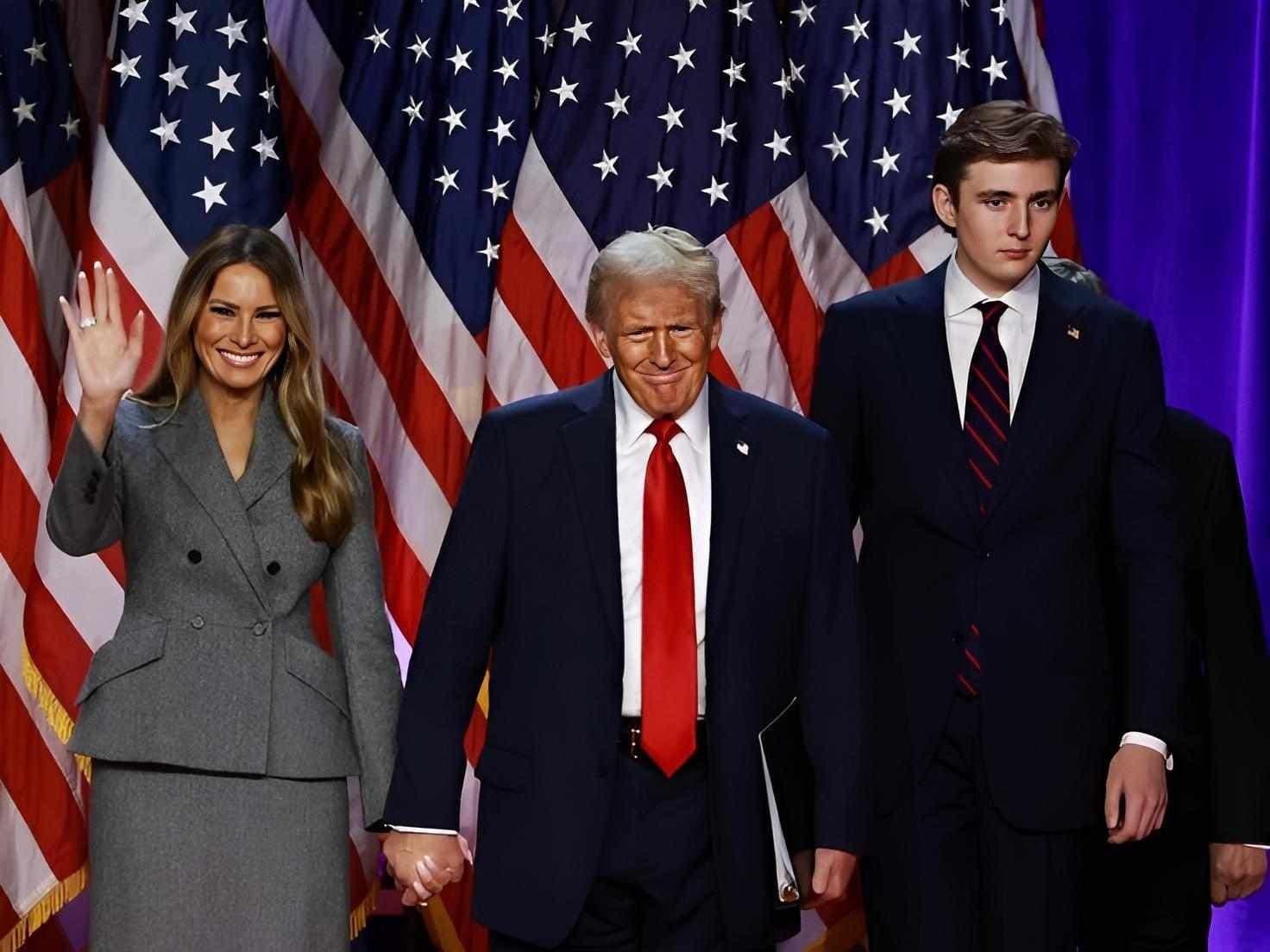 Zľava prvá dáma Melanie Trumpová, prezident USA Donald Trump a ich najmladší syn Barron. 