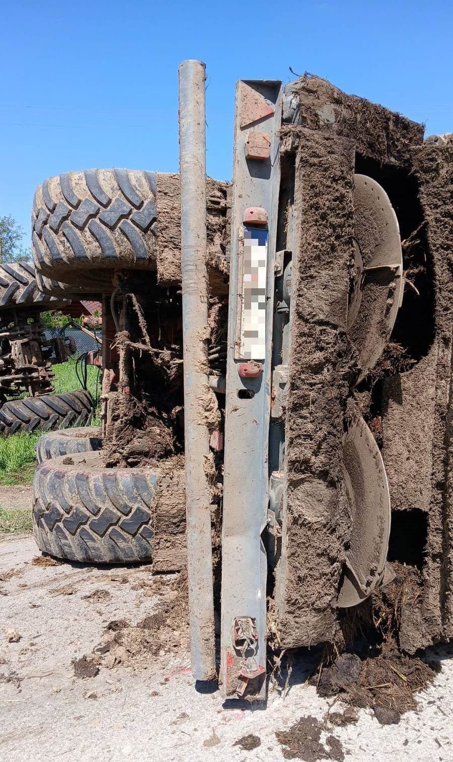 Hasiči zasahovali pri nehode