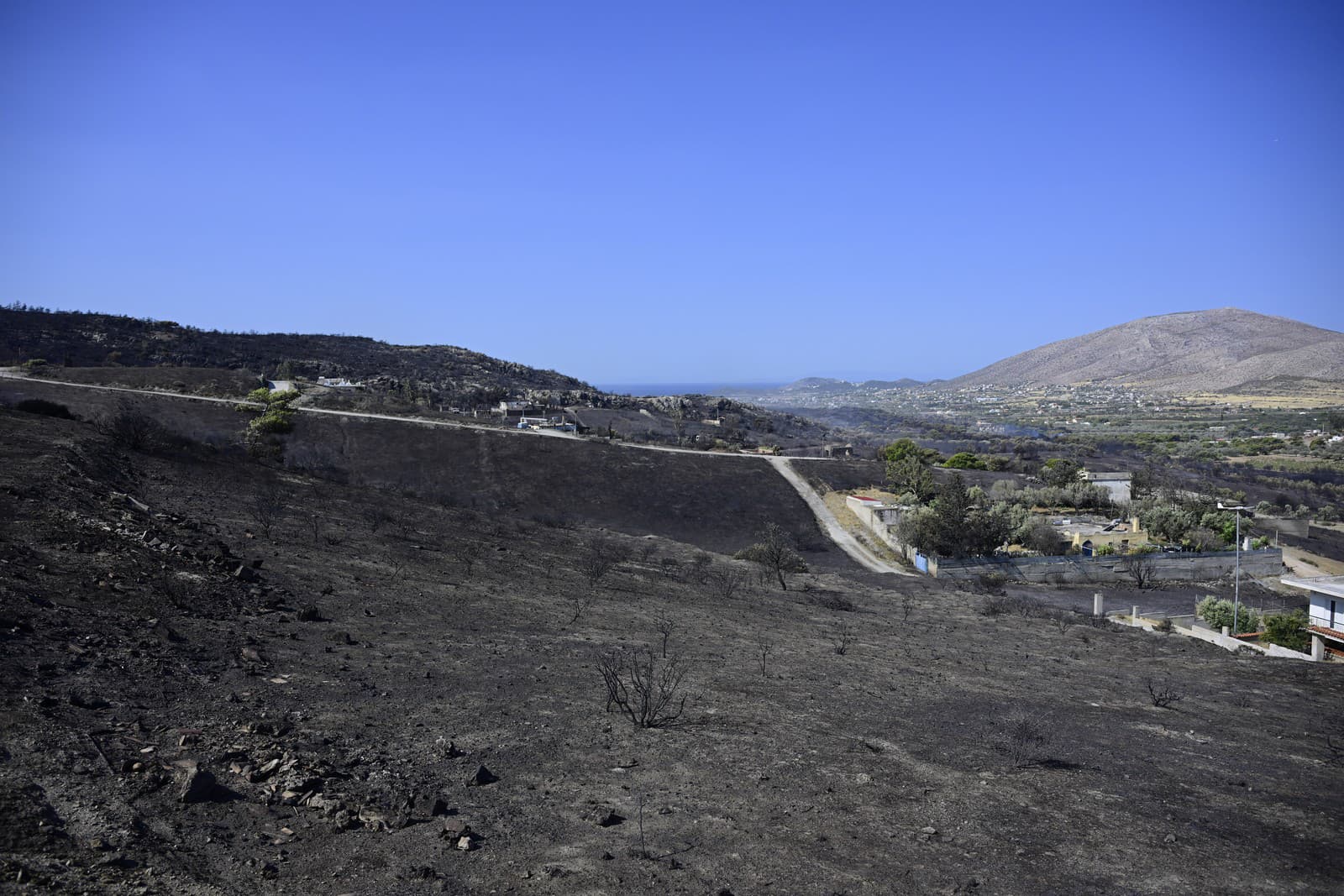 Grécke lesné požiare sú