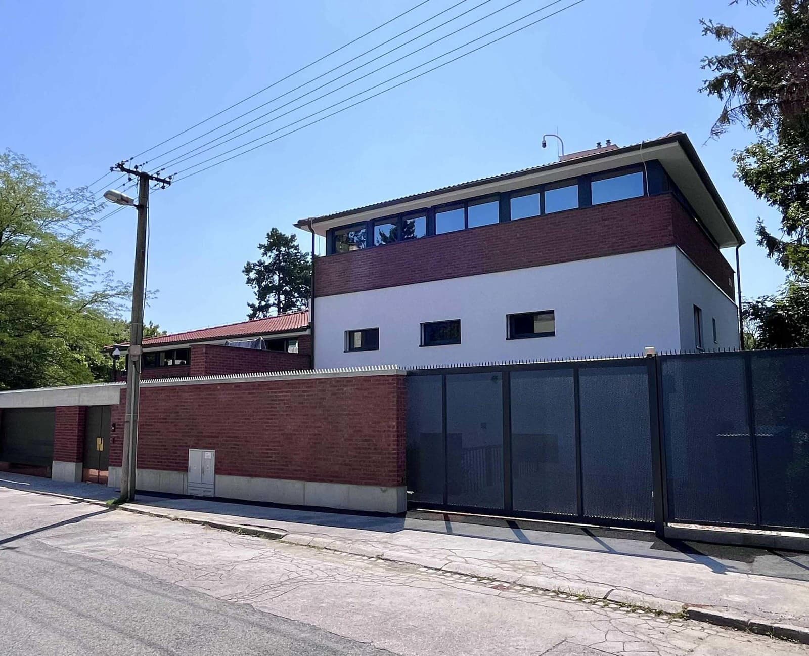 Šialený osud vily šéfa