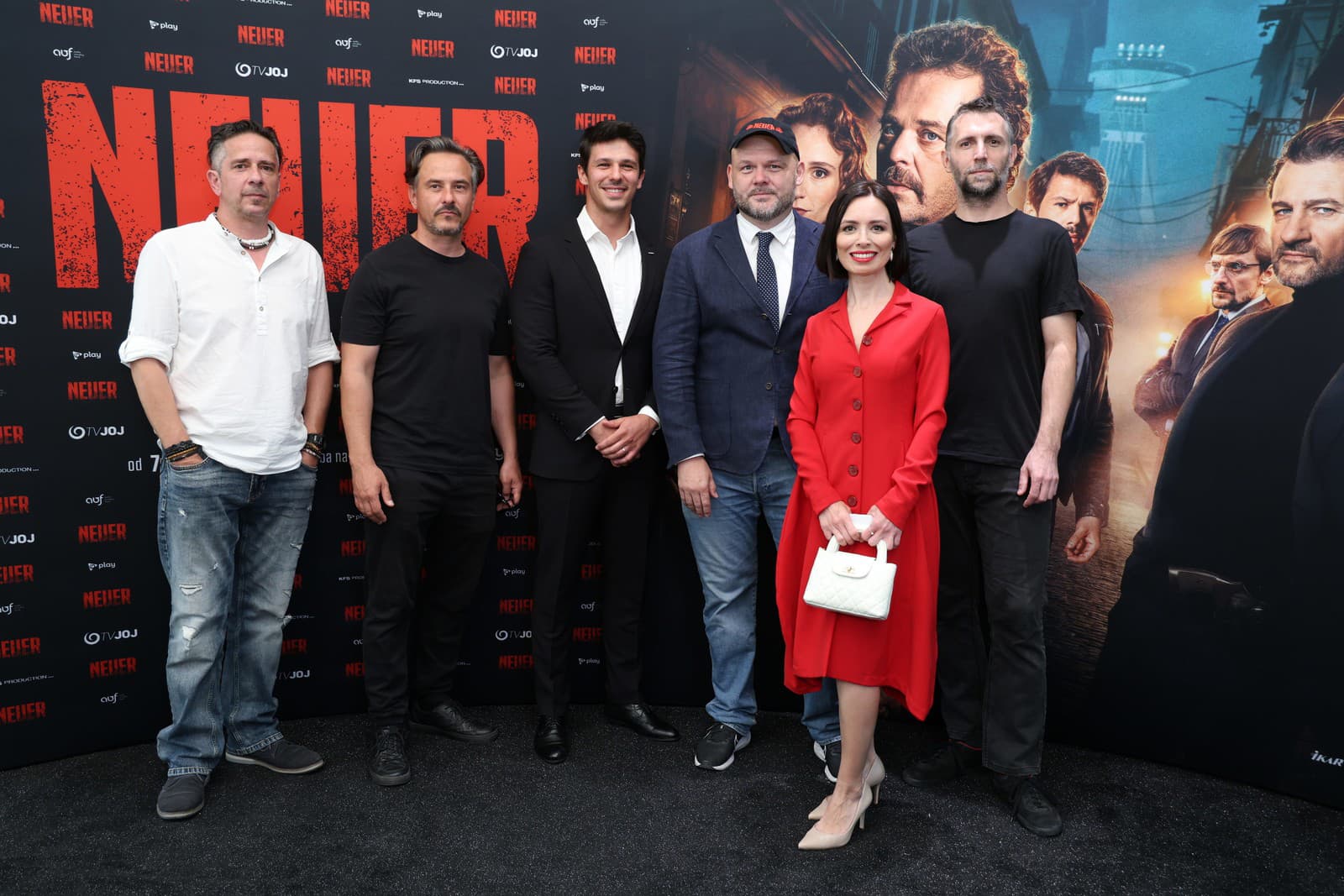 Premiéra seriálu Neuer.