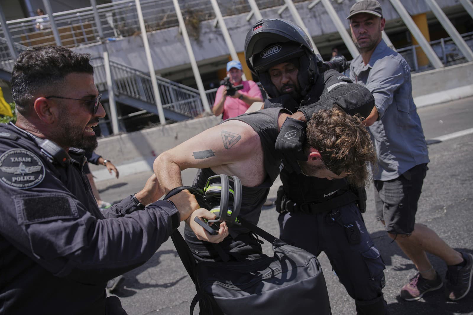 Netanjahu obvinil demonštrantov, že