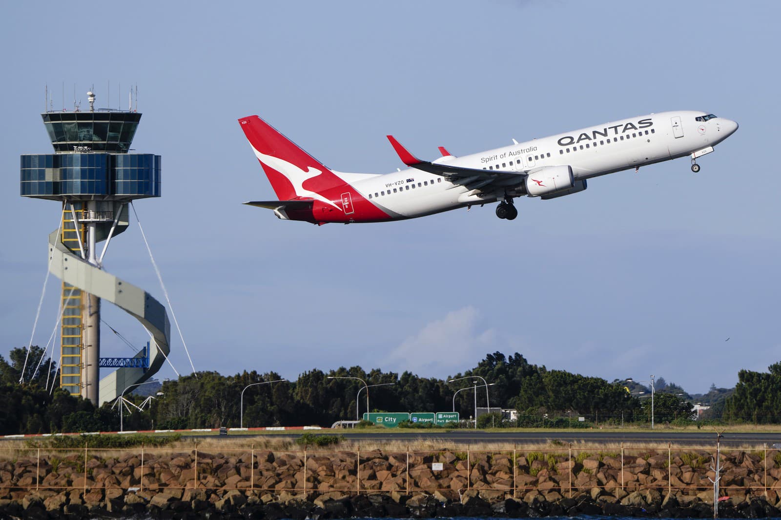Lietadlo Boeing 737 spoločmosti Qantas odlieta z letiska v Sydney
