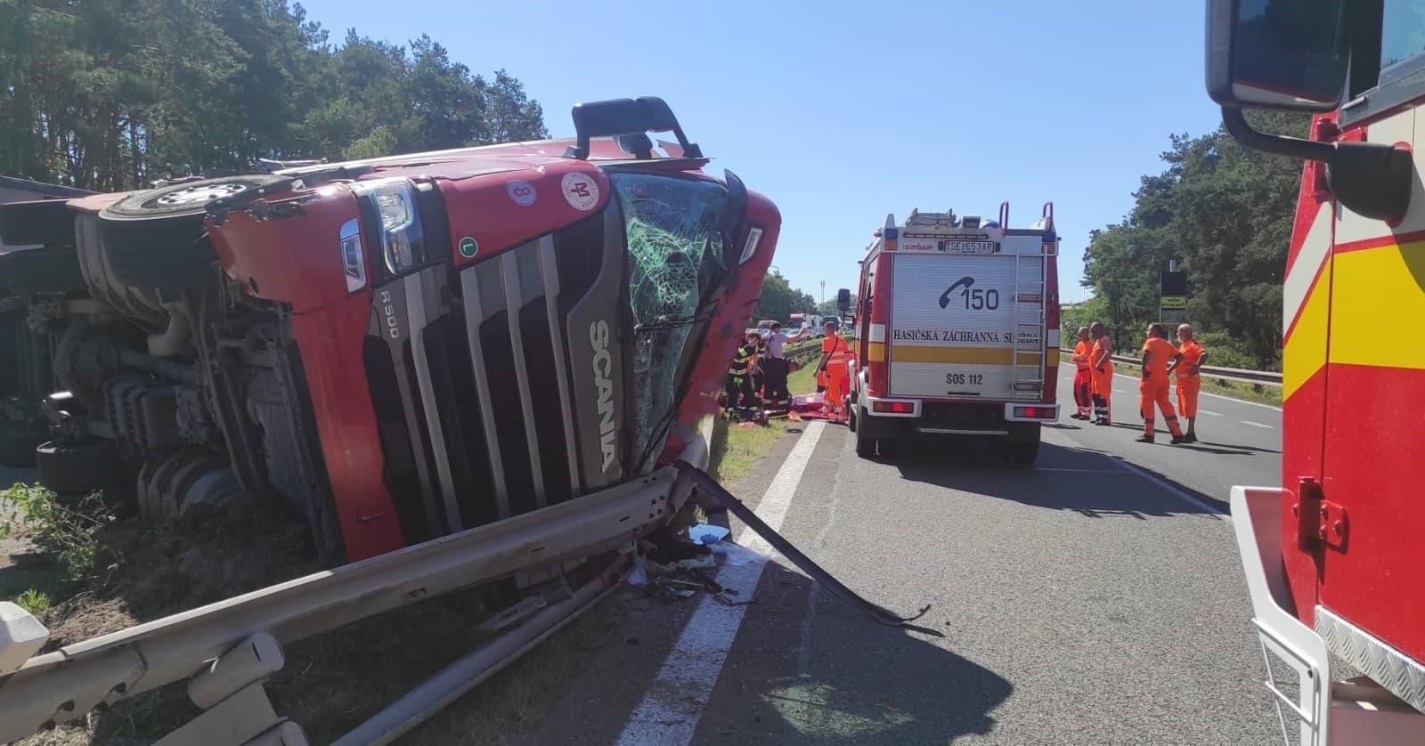 Bratislavský záchranársky vrtuľník zasahoval pri dvoch dopravných nehodách na diaľnici D2