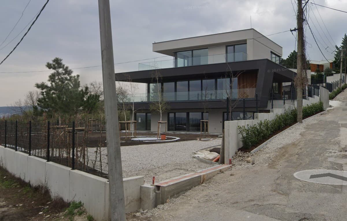 Vlado Kobielsky sa s rodinou sťahuje do nového domu