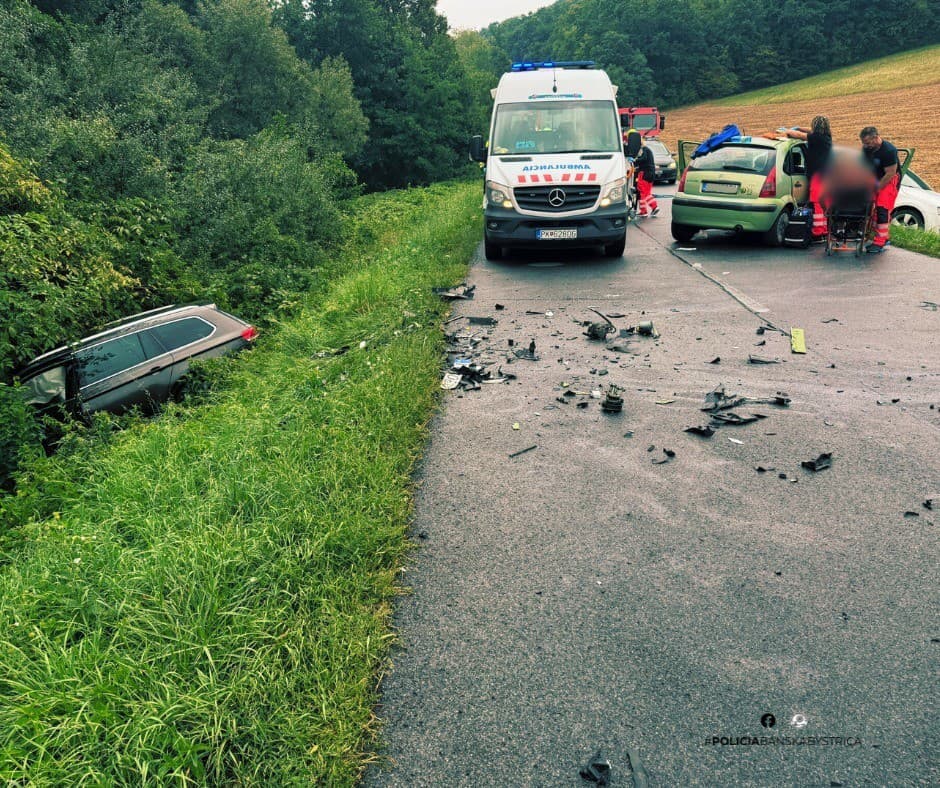 FOTO Pri nehode na