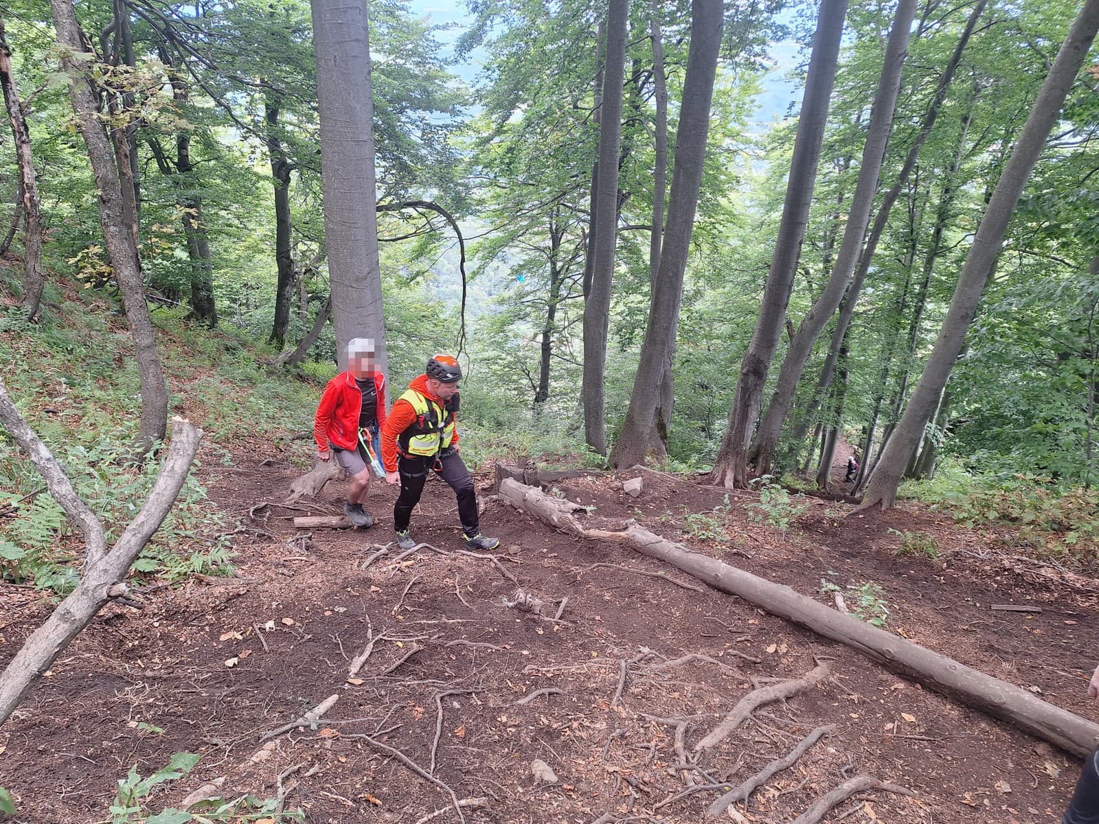 Horskí záchranári evakuovali muža, ktorý uviazol na ferate na Skalke