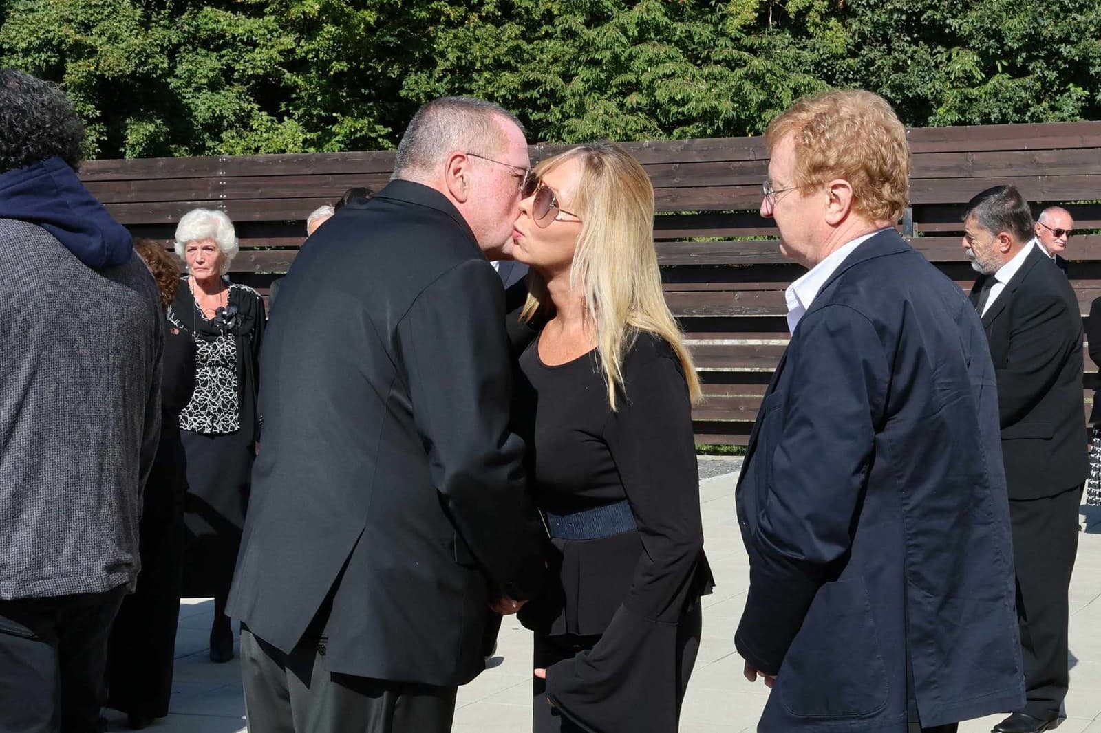 Súkromný pohreb Olda Hlaváčka