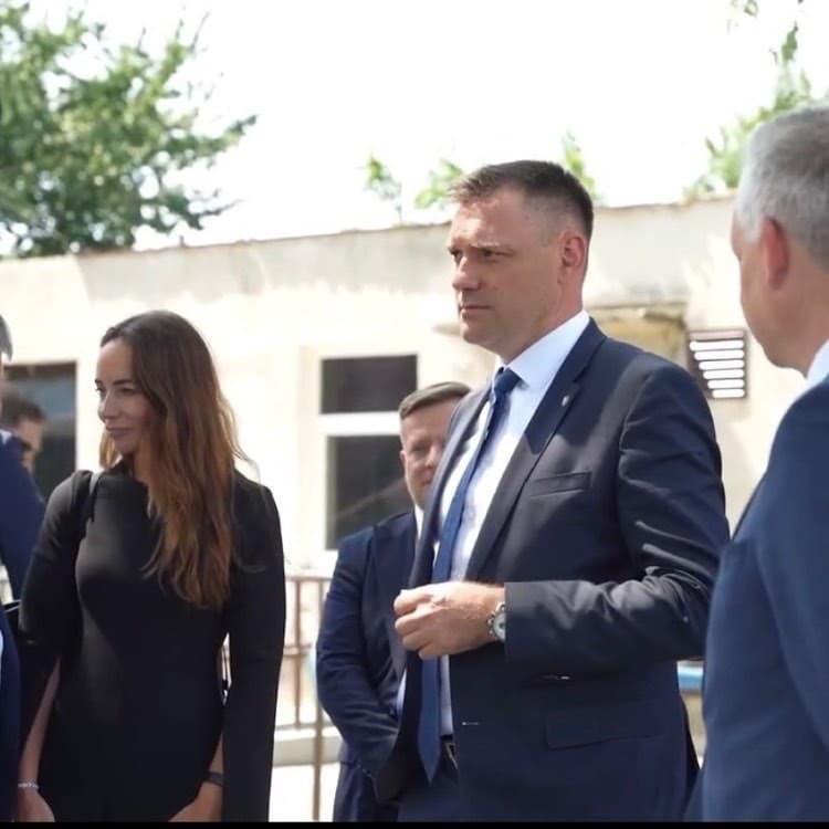 Minister životného prostredia Tomáš Taraba a generálna riaditeľka sekcie environmentálnych programov a projektov MŽP SR Monika Škrabáková.