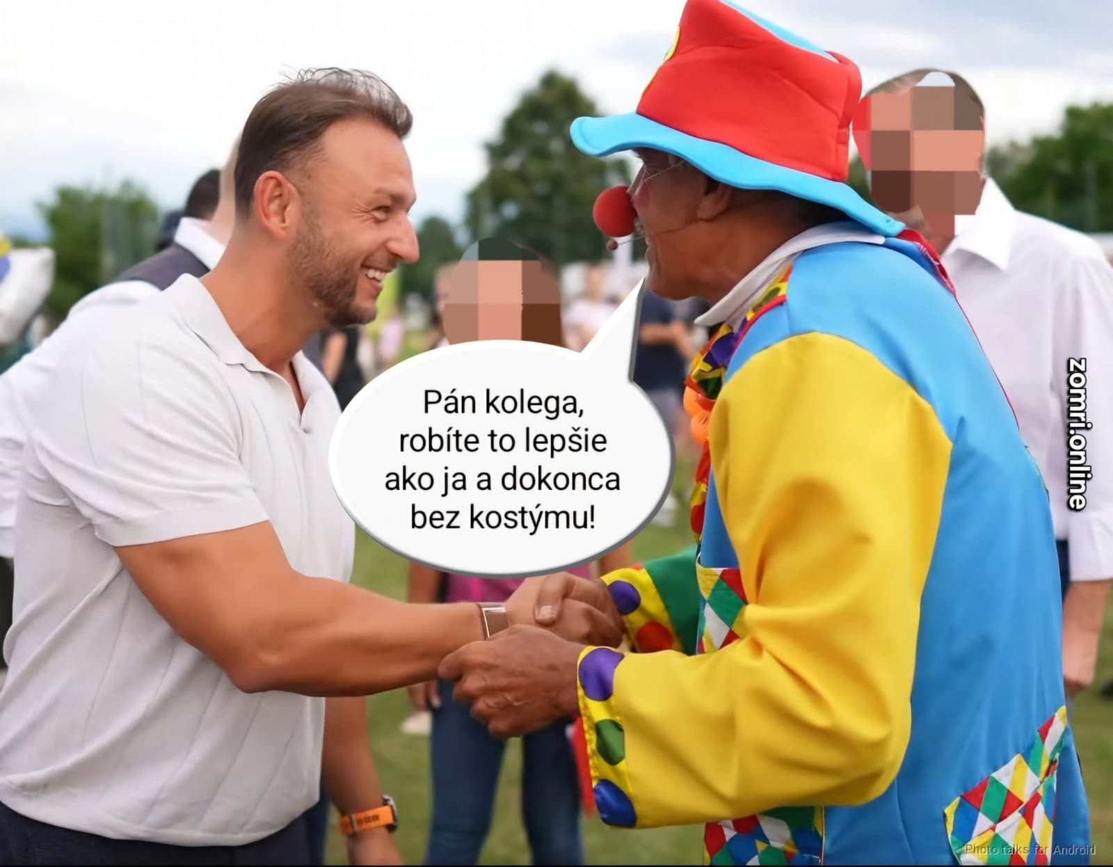 Politické memečká zaplavili internet