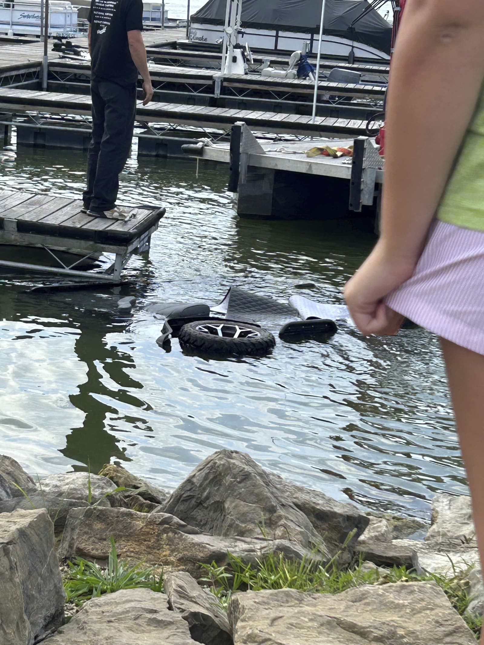 Tragédia pri jazere: Otec