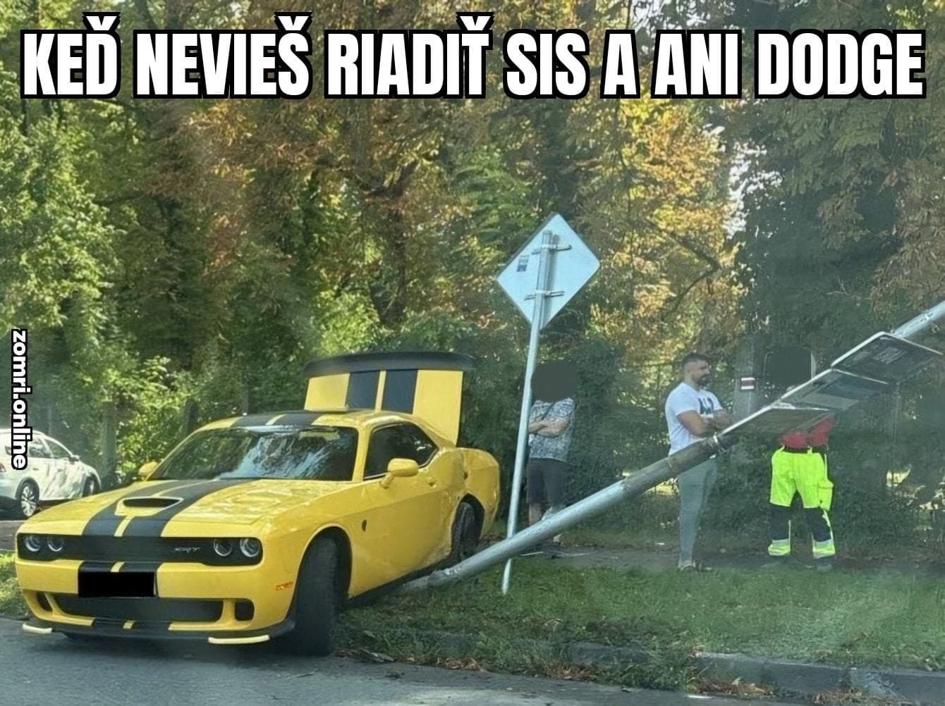 Politické memečká zaplavili internet