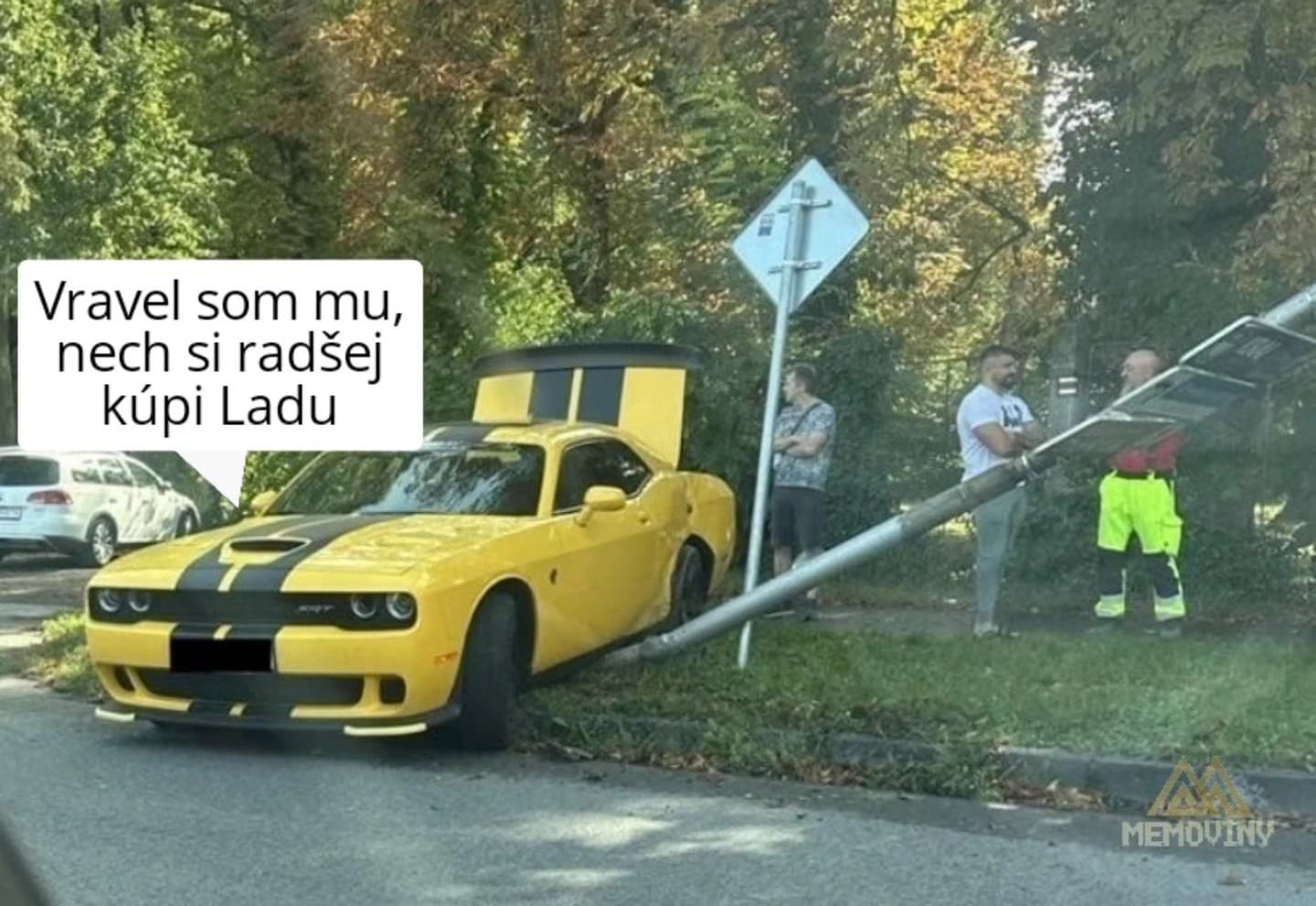 Politické memečká zaplavili internet