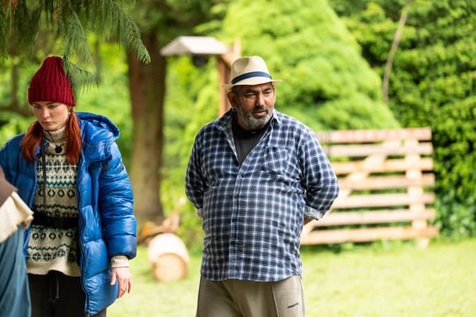 Hviezda Farmy v obrovských