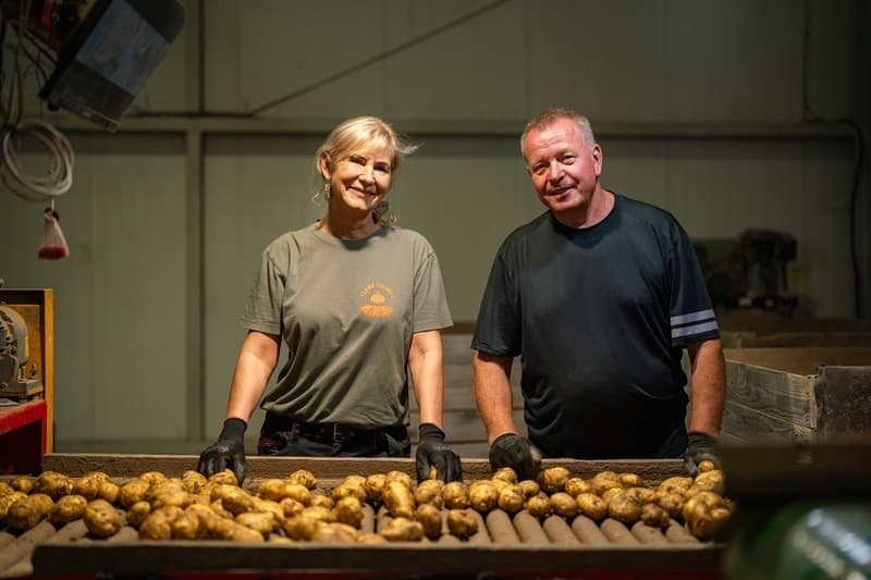 Manželia Kozárovci dodávajú svoju úrodu aj na pulty reťazca