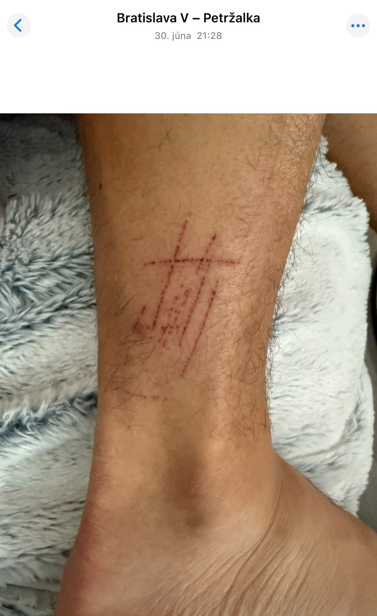 PREMIÉRA V zajatí démonov