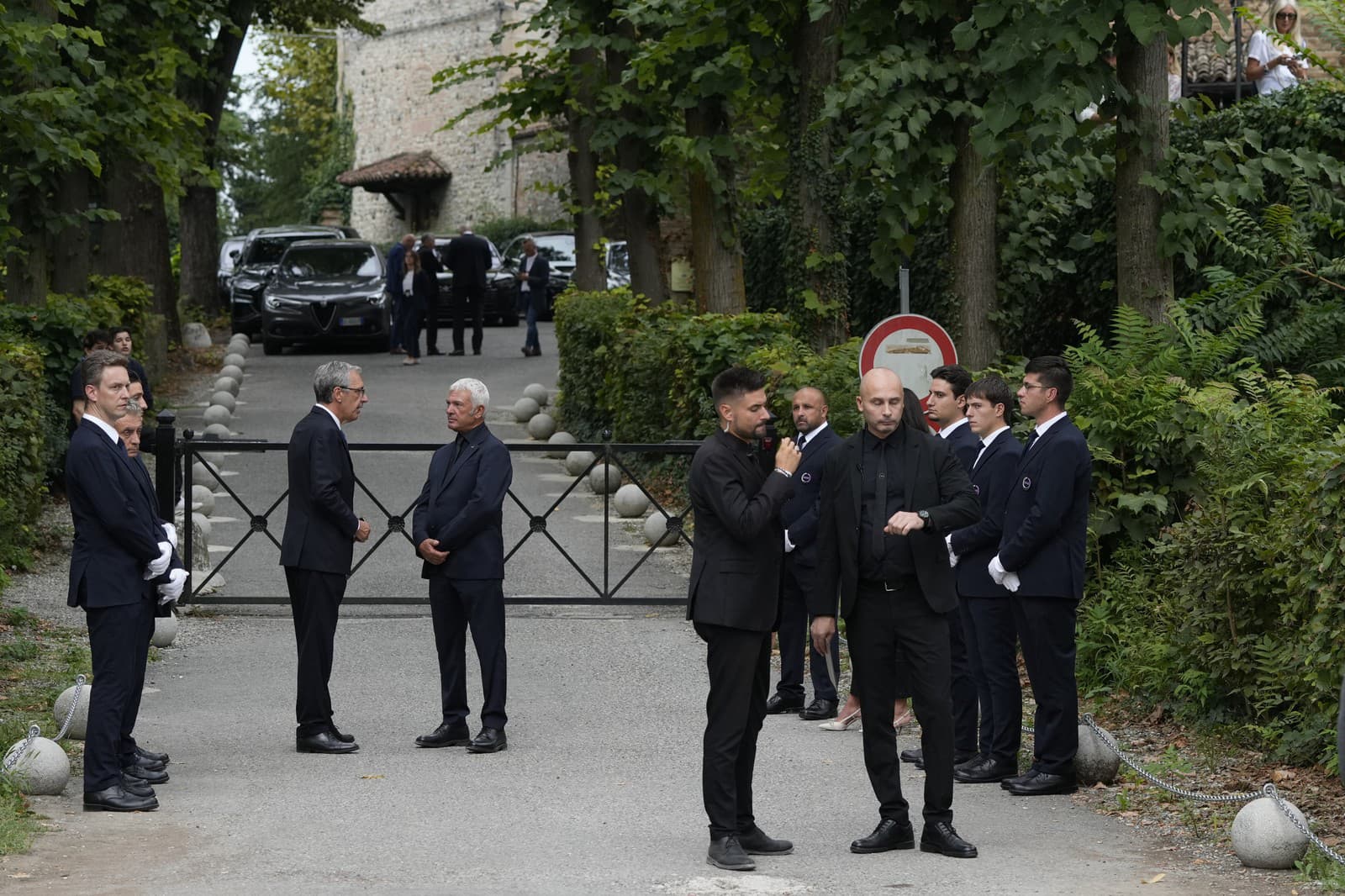 POHREB módnej legendy: Blízki