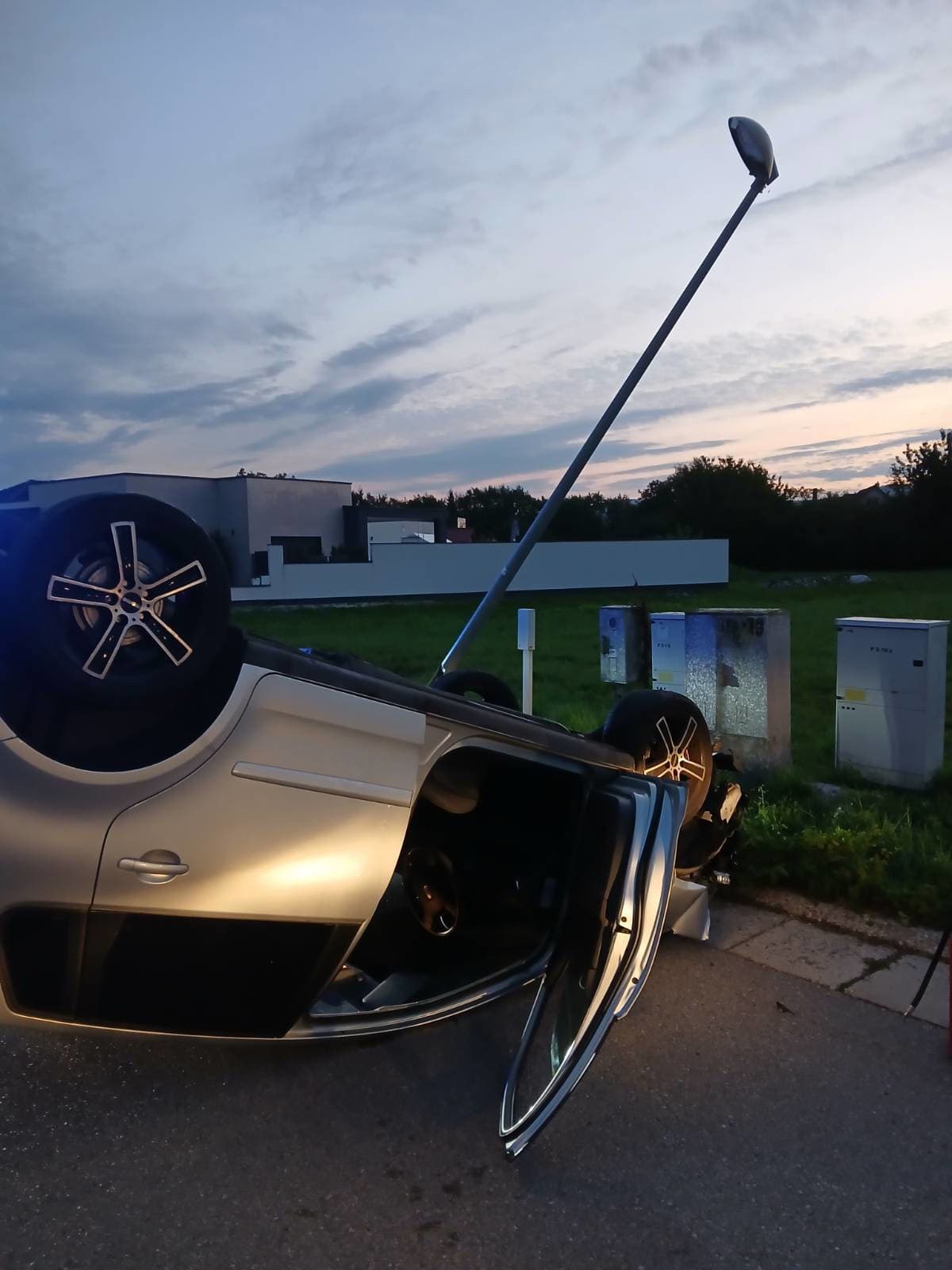 Dopravná nehoda v obci Malé Uherce