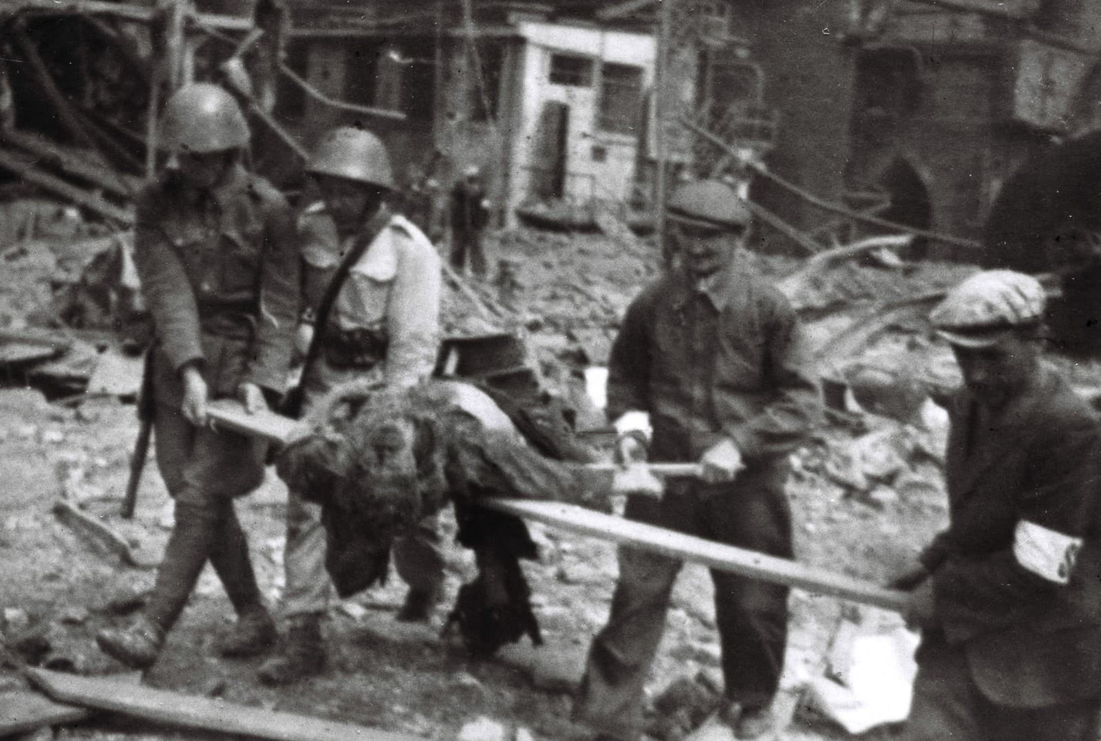 16. júna 1944 americké bombardovacie lietadlá napadli Bratislavu