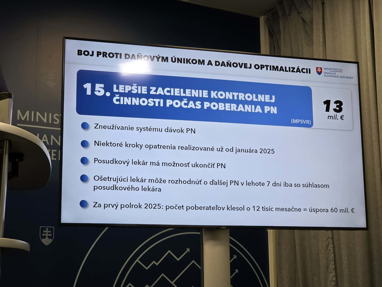 MIMORIADNE Kamenický predstavil nový