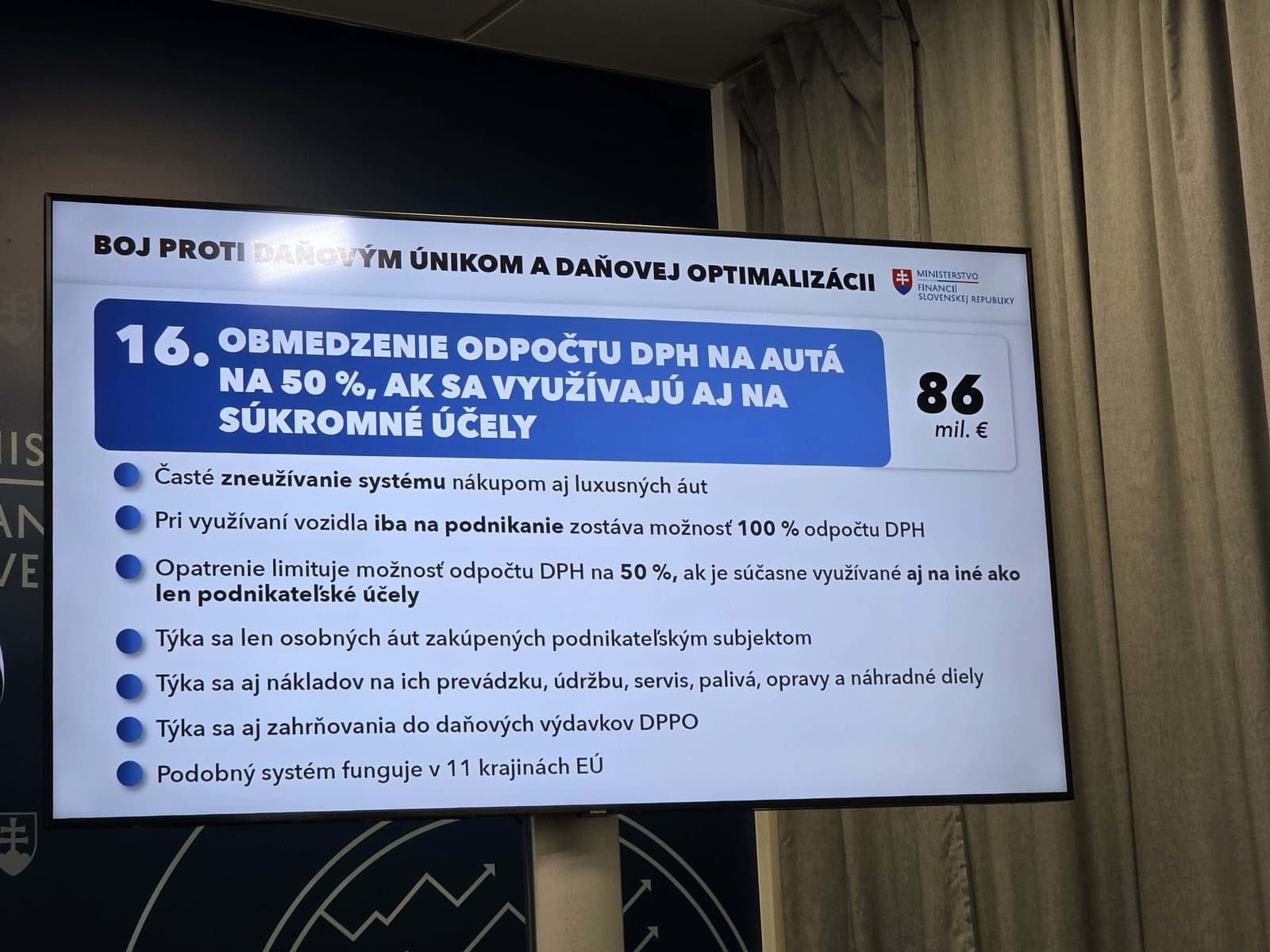 MIMORIADNE Kamenický predstavil nový