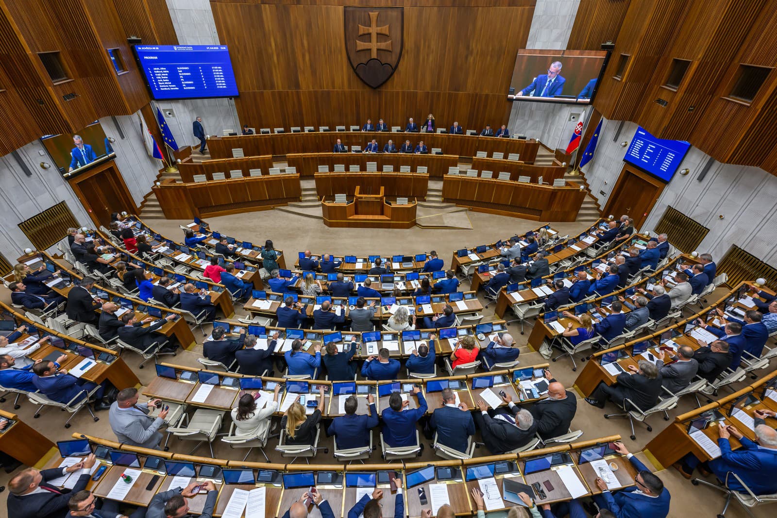 Zrada Zelenského v parlamente?