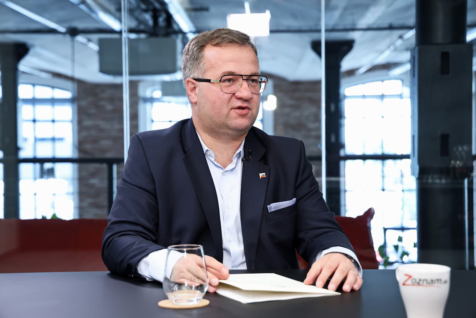 Šalitroš si po konci