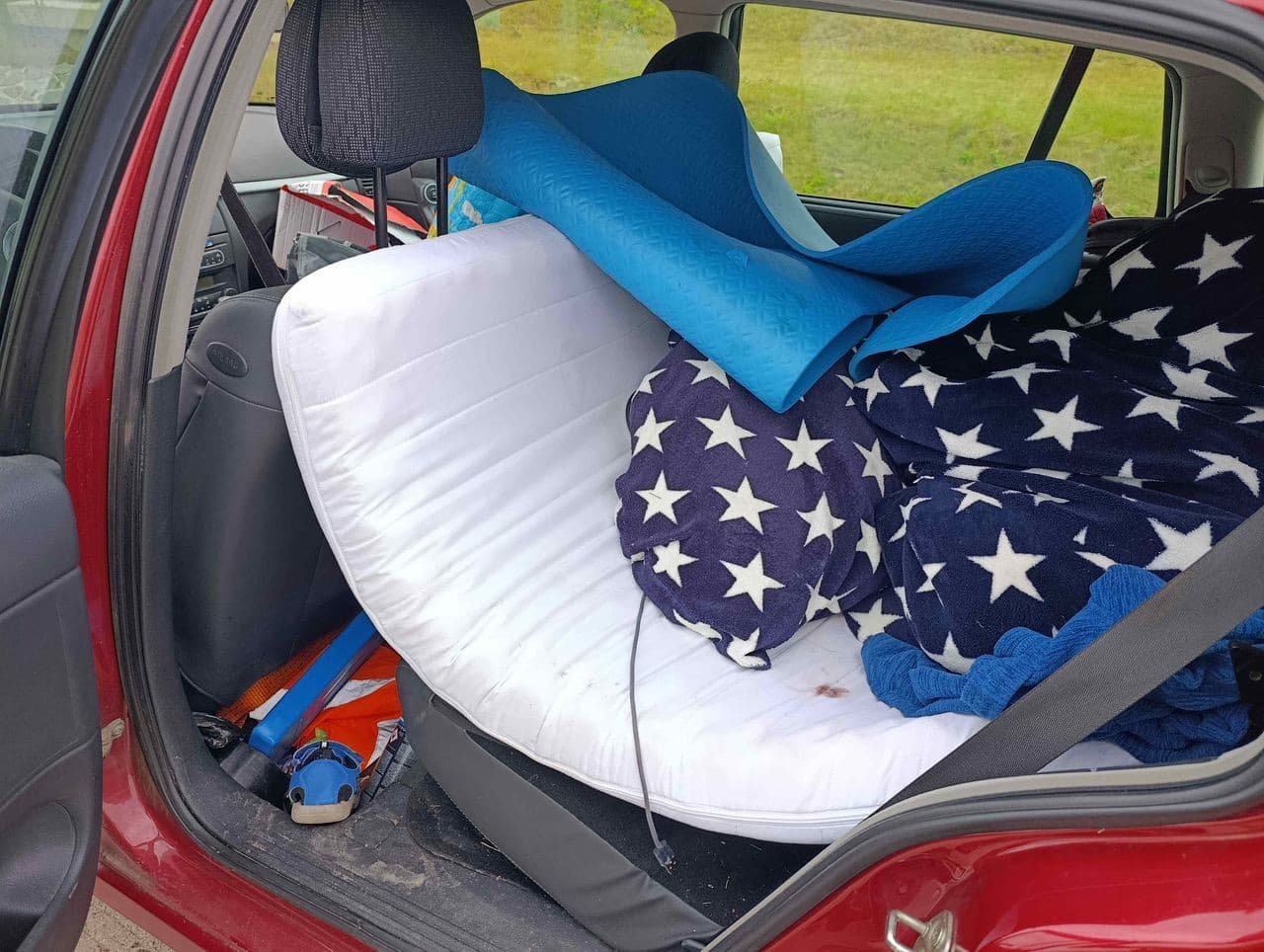 Muž na diaľnici nabúral