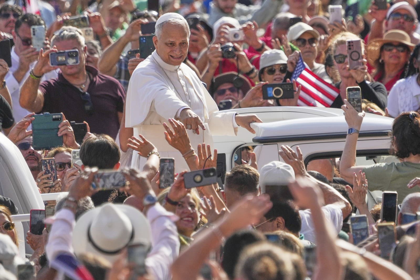 Pápež Lev XIV. na NámestÍ svätého Petra pri príležitosti týždennej generálnej audiencie vo Vatikáne