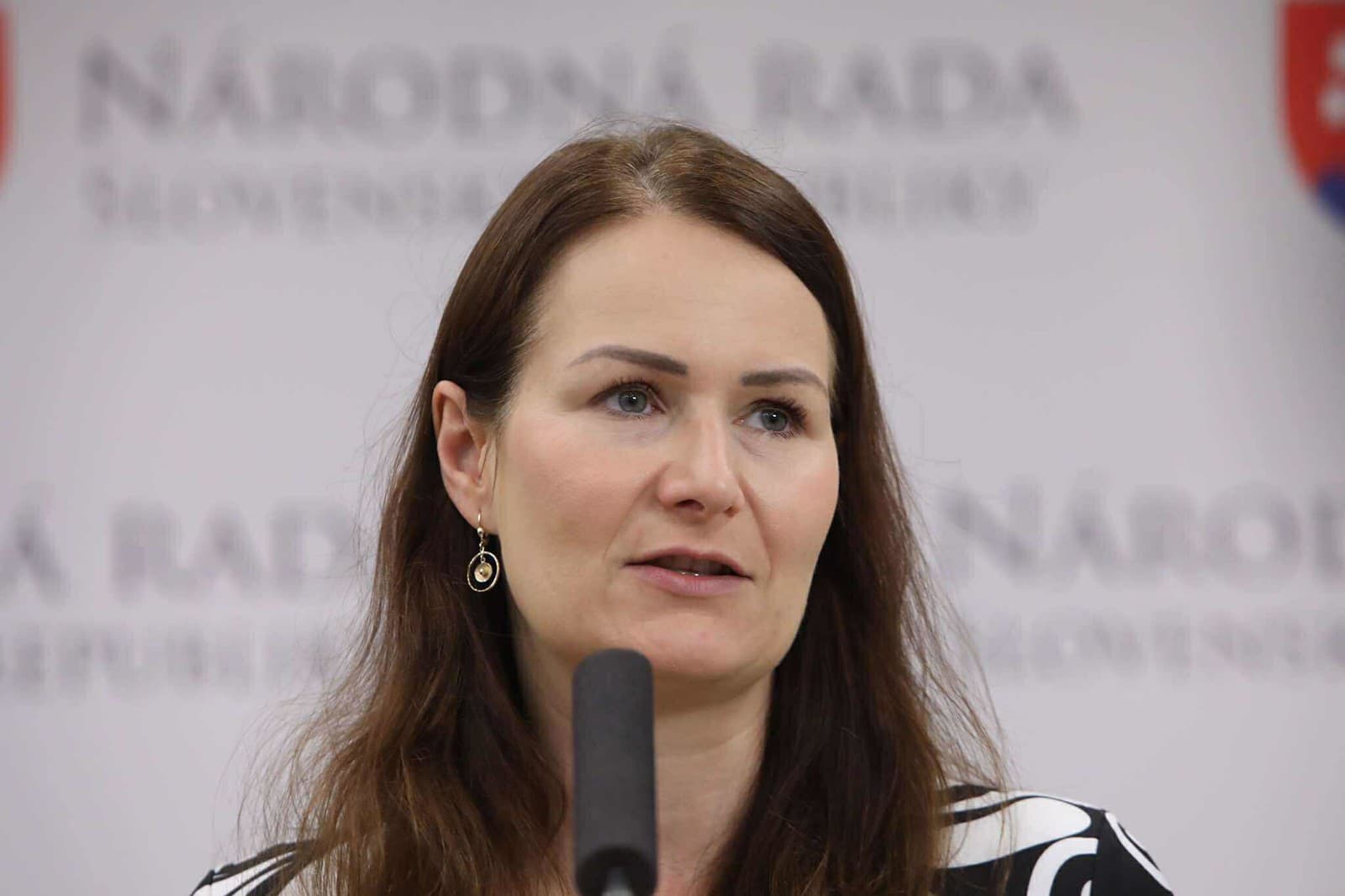 Martina Bajo Holečková