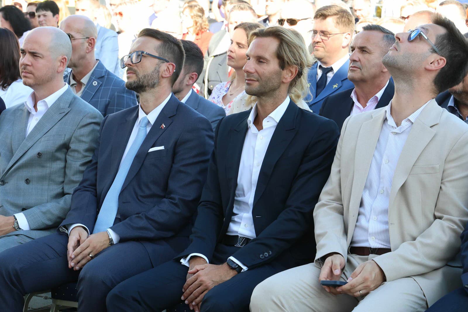 Alexander Rozin mladší (druhý sprava).