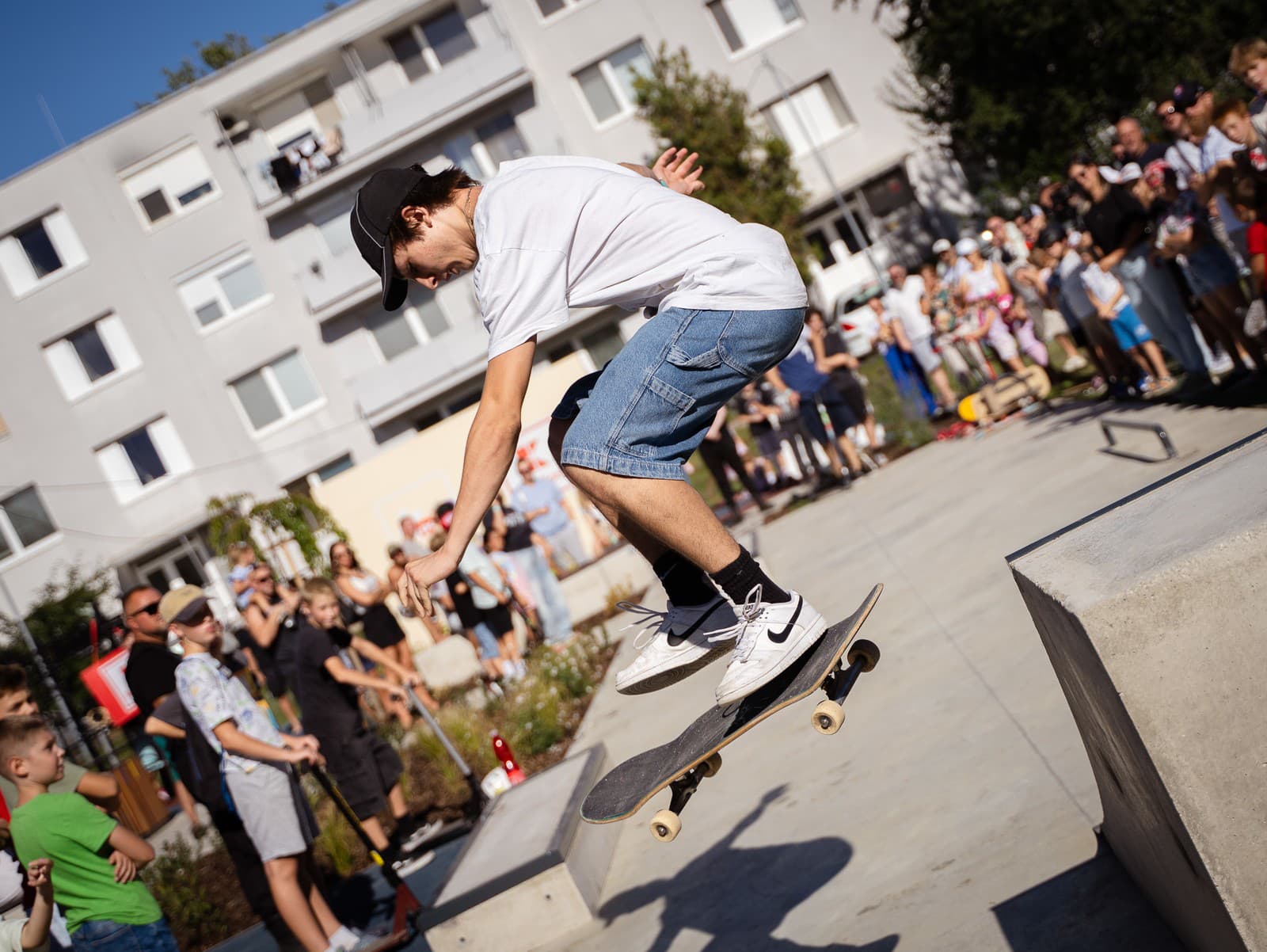 Športovú slnečnú nedeľu si nenechali ujsť stovky ľudí