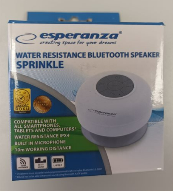 Kontrolóri znova bijú na