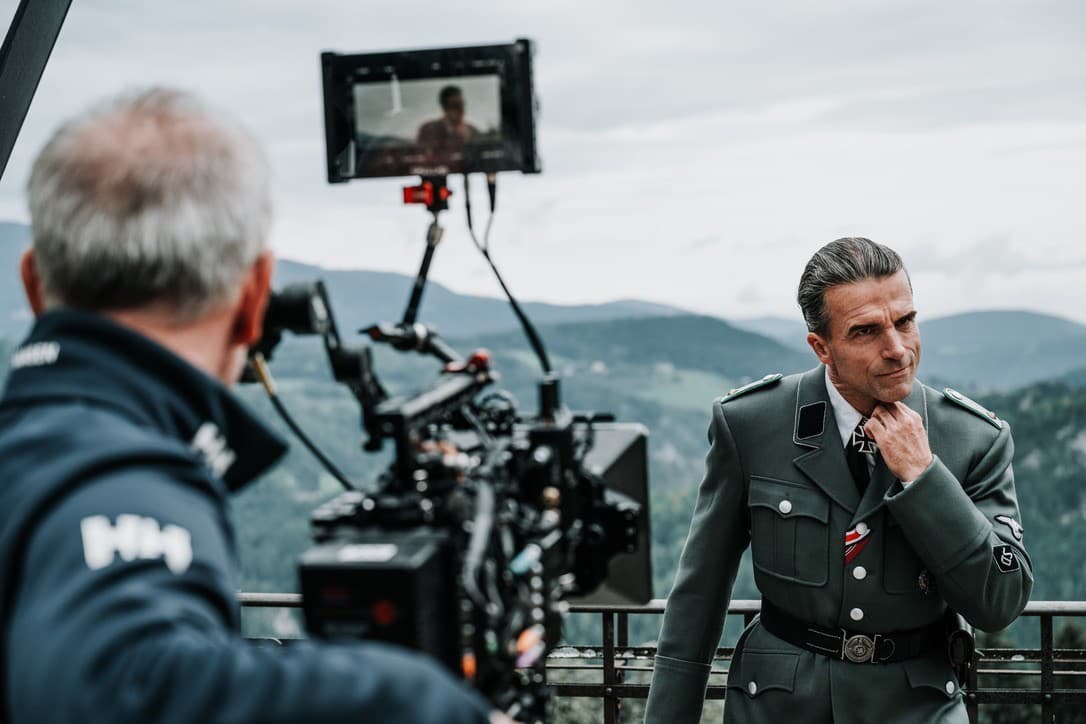 Padla prvá klapka filmu