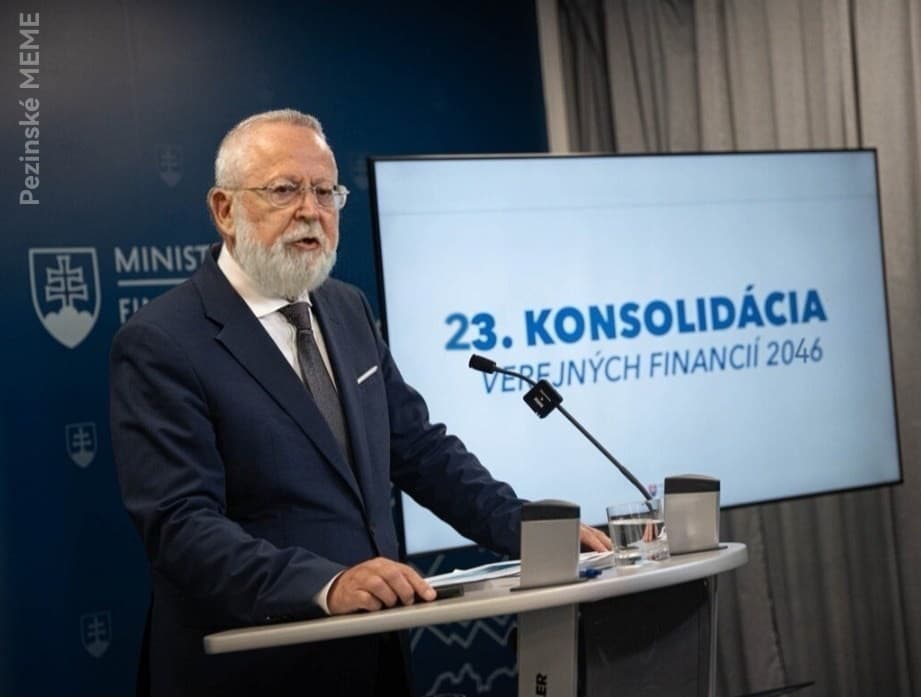 Dvojpohlavná ústava rozprúdila lavínu