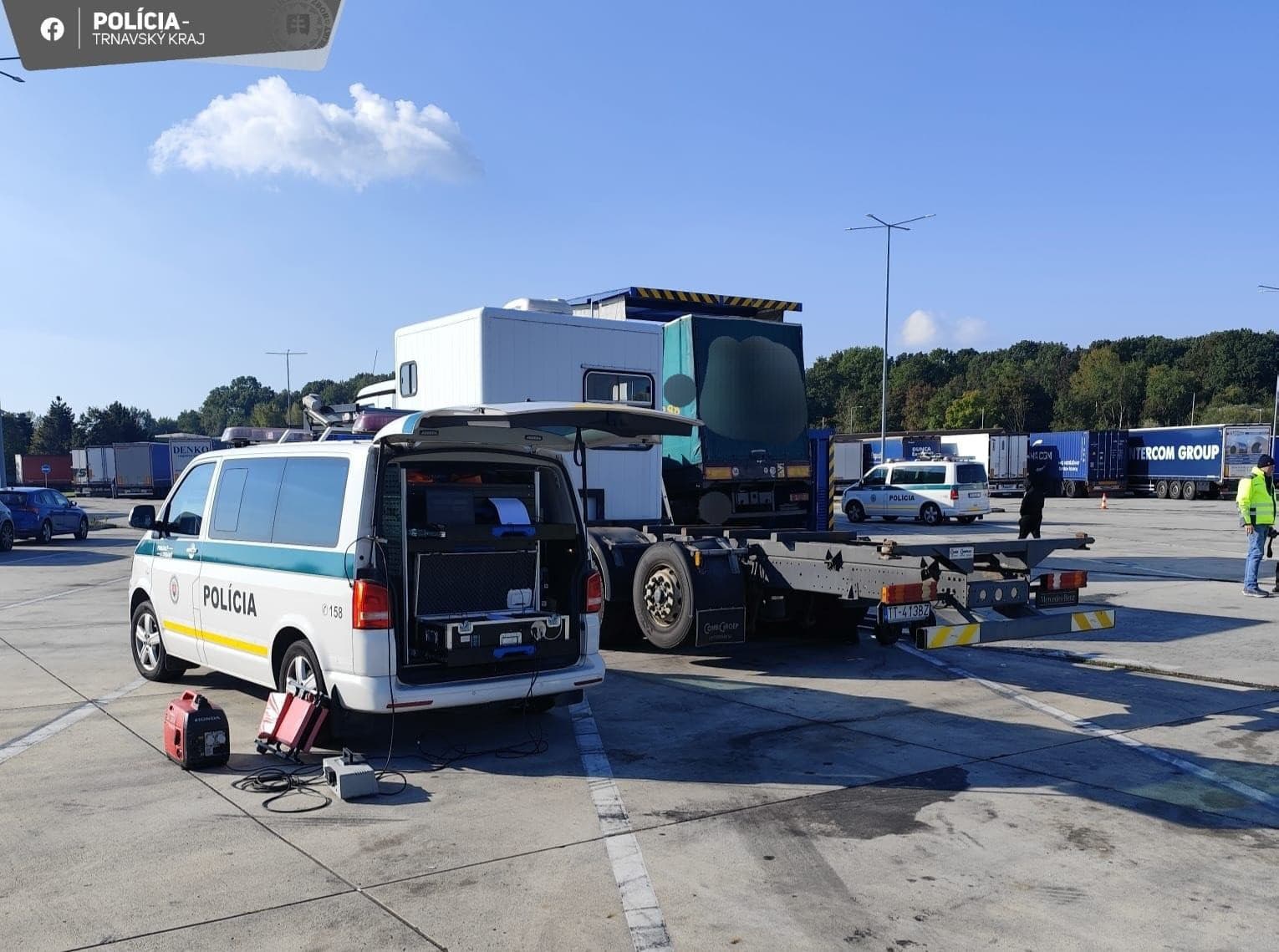 Akcia je zameraná na cestnú technickú kontrolu či na meranie emisií znečisťujúcich látok spaľovacích motorov