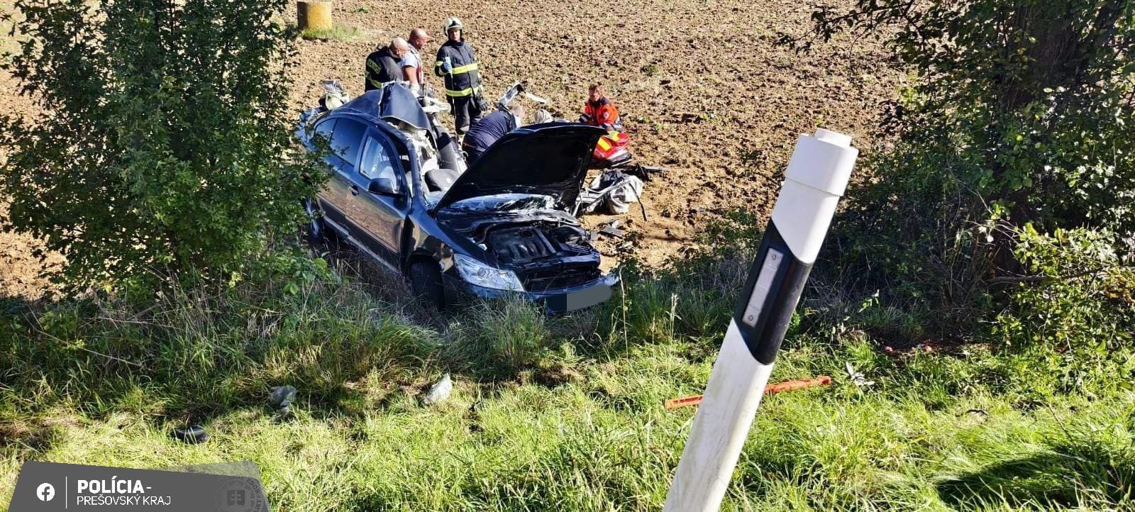 Vážna dopravná nehoda pri obci Merník v okrese Vranov nad Topľou.