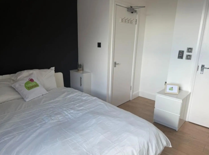 Byt, v ktorom si uvaríte večeru priamo z postele.