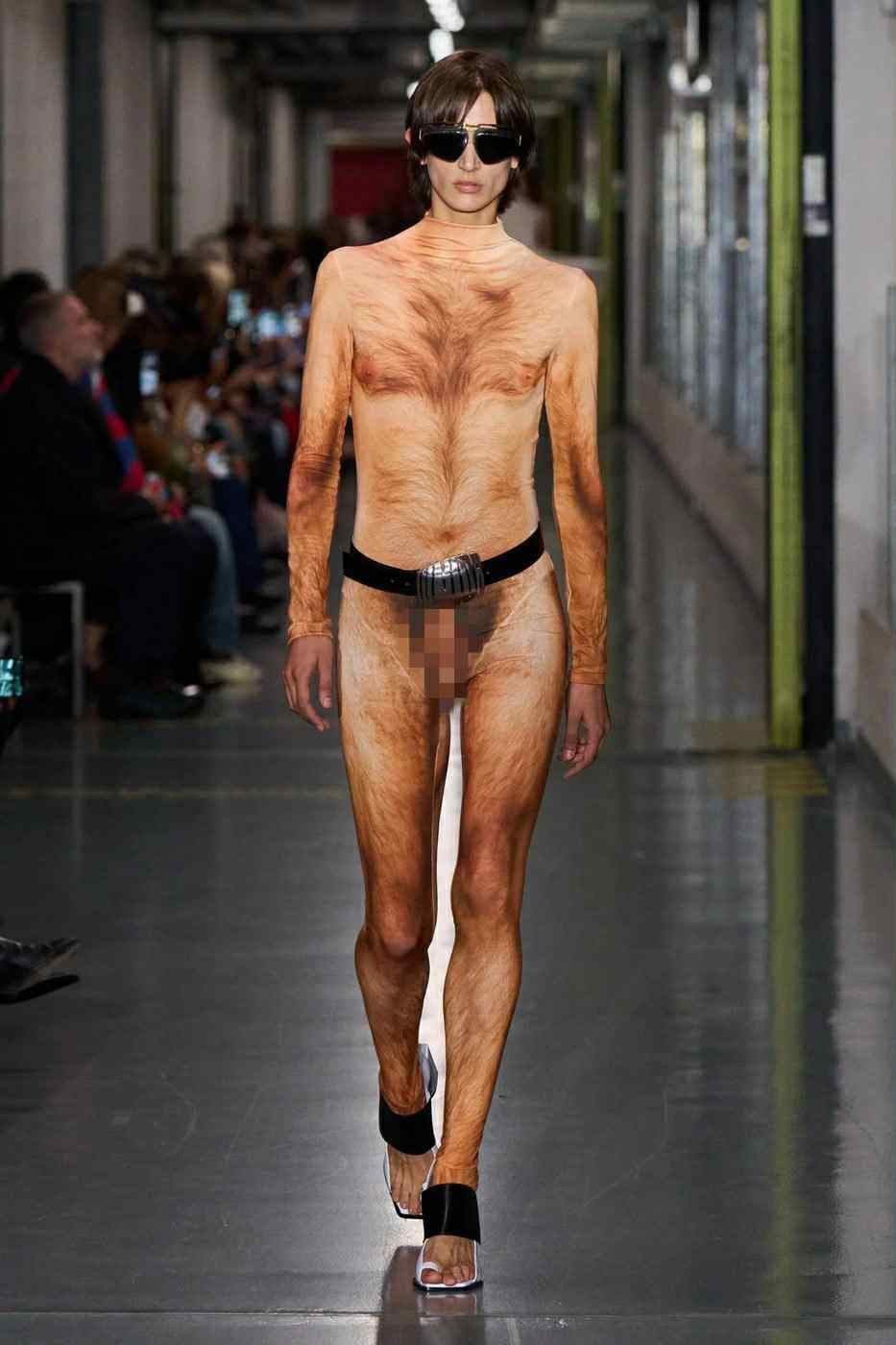 Totálny BIZÁR na Fashion