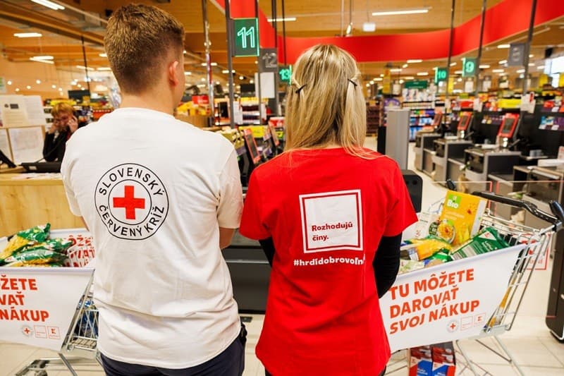 Dobrovoľníci pomôžu zákazníkom s výberom vhodných potravín v prvý deň zbierky