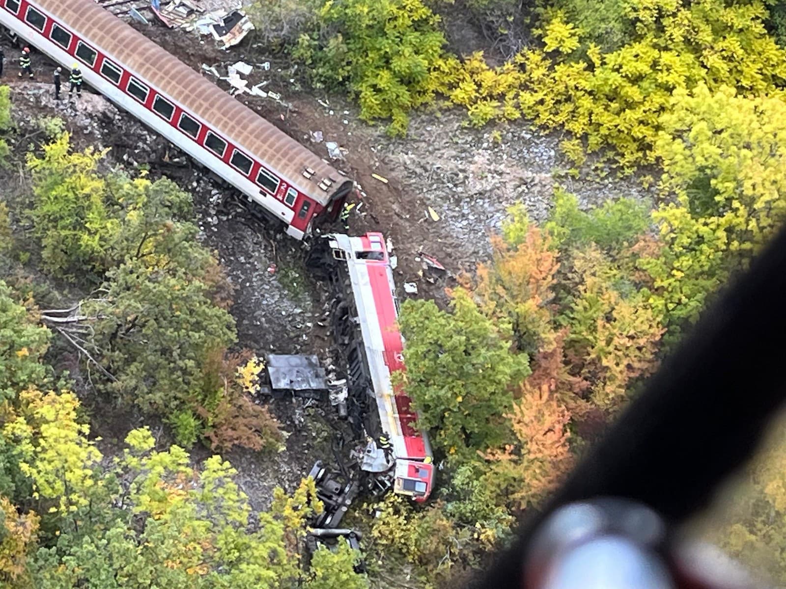 Desivý letecký záber na miesto nešťastia