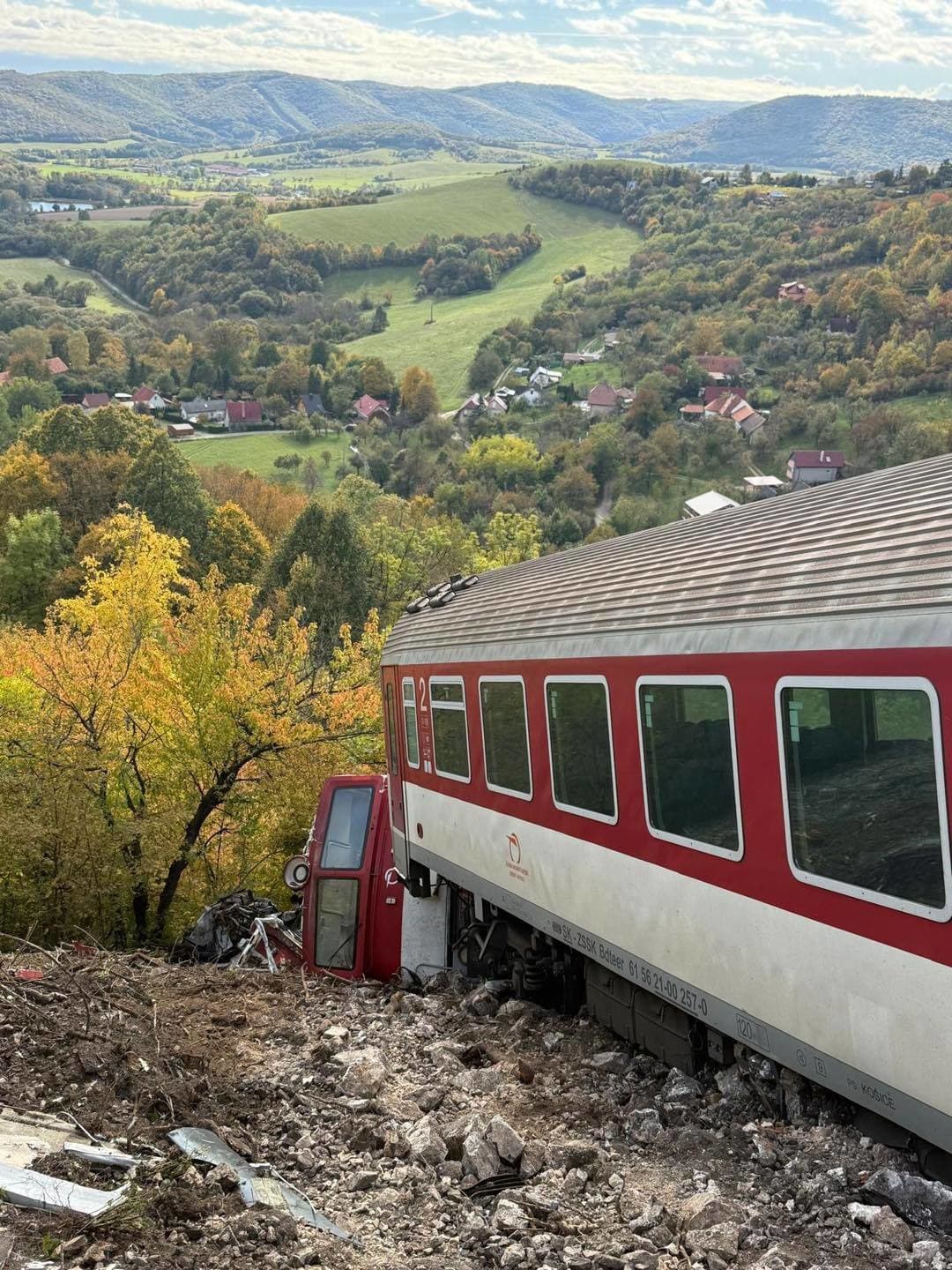 MIMORIADNY ONLINE Čelná zrážka