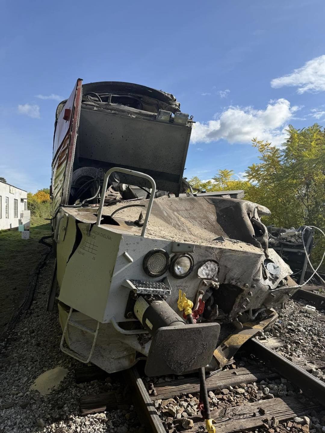 MIMORIADNY ONLINE Čelná zrážka