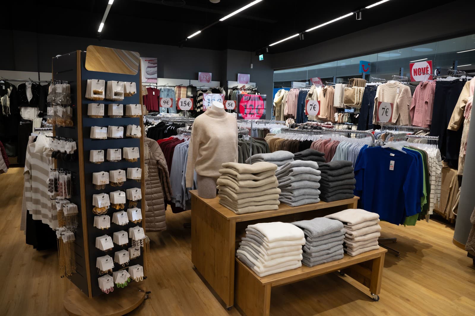 Woolworth začína svoju expanziu