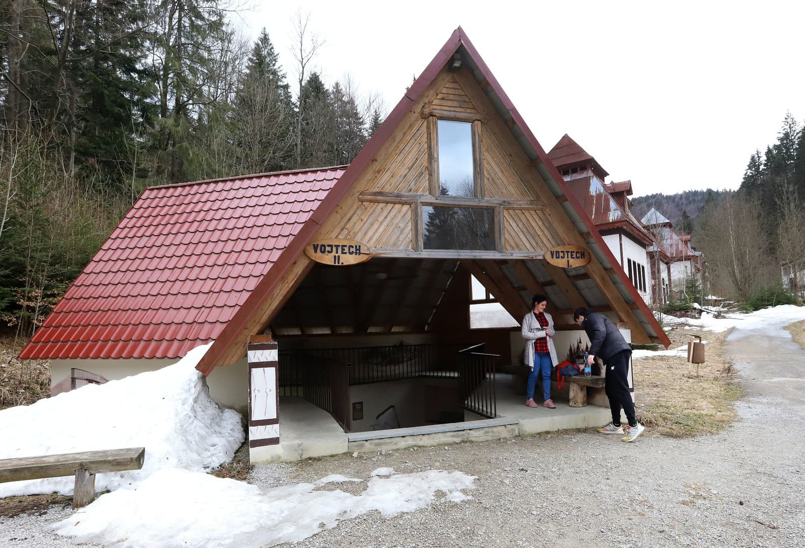 Pre pár rokmi zrekonštruovaný minerálny liečivý prameň Vojtech v priestoroch chátrajúcich Kúpeľov Korytnica