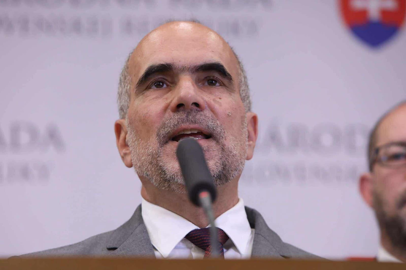 Technická PORUCHA v parlamente: